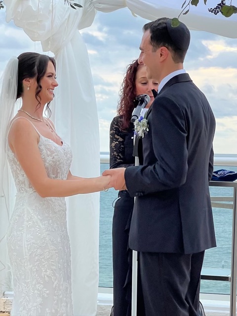 Jewish Ocean Wedding in South Florida | Rabbi Amy Rader | Neshamah Institute